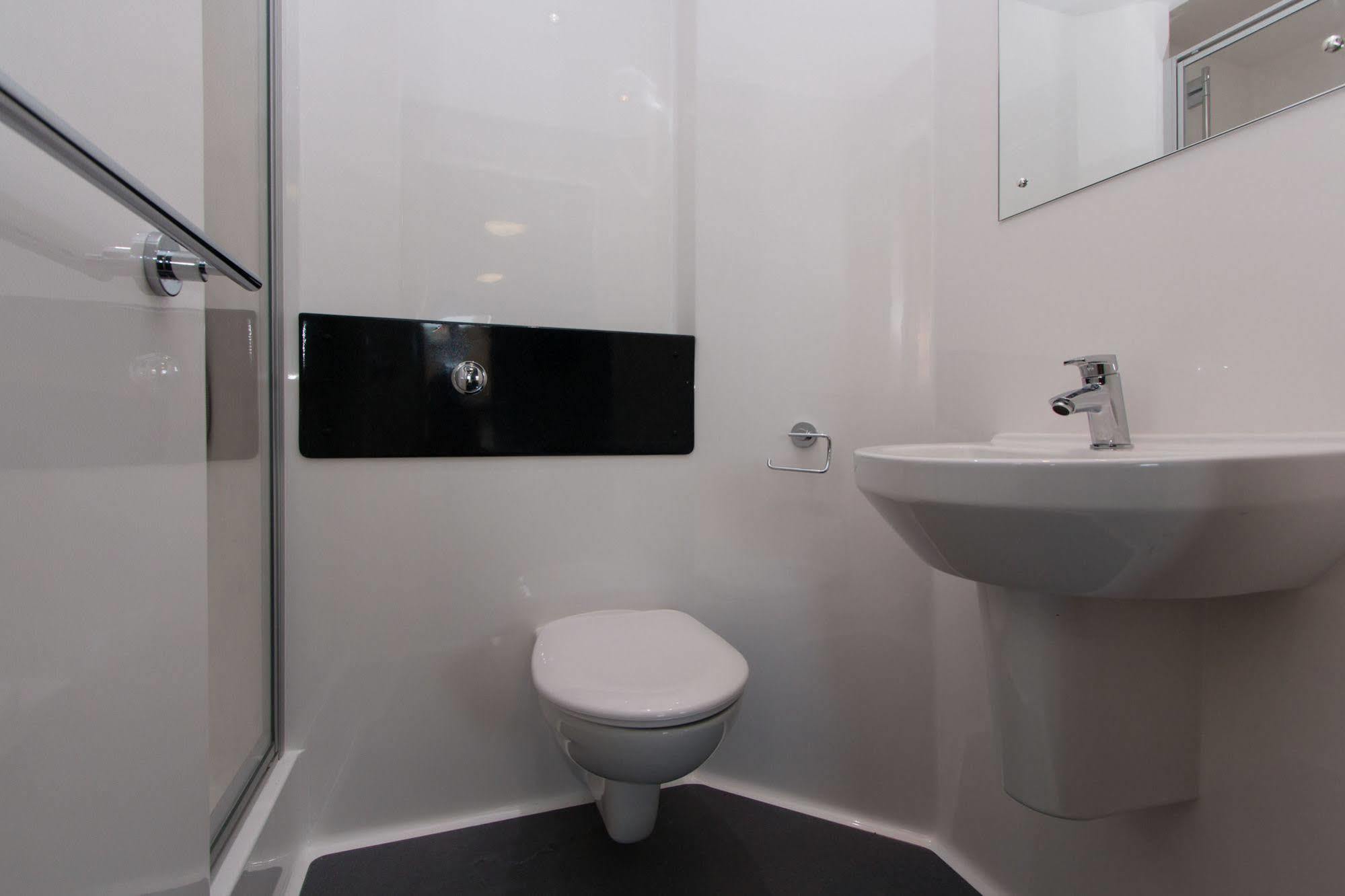 Destiny Student - Holyrood Appartement *